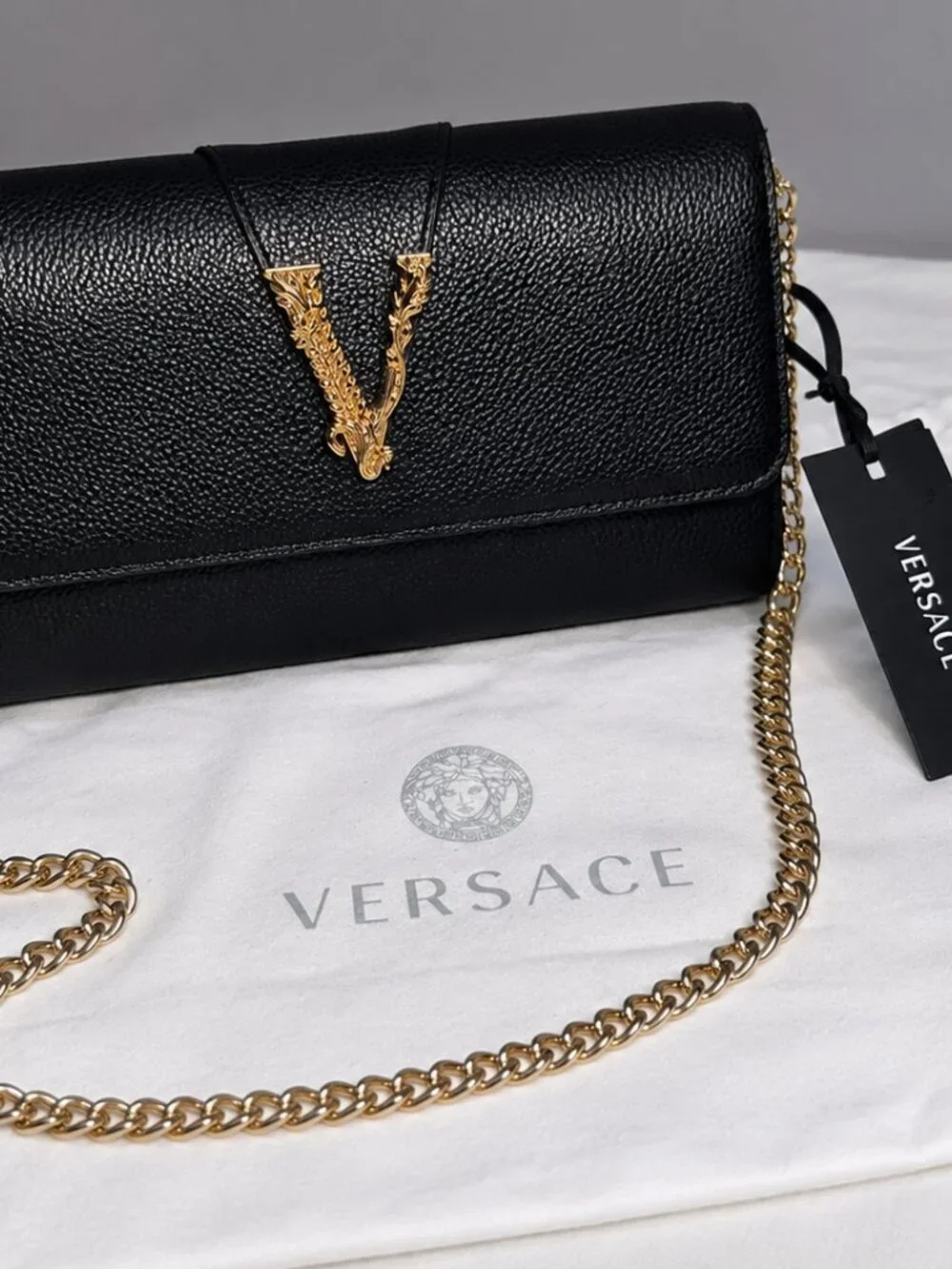 NWT Versace Virtus Black Leather Wallet on Chain 🖤✨